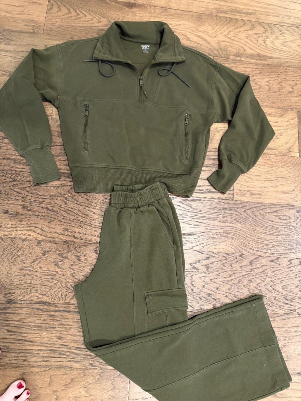 Old Navy Active Dynamic Fleece Olive Green Half Zip & Wide Leg Cargo Pants Set –